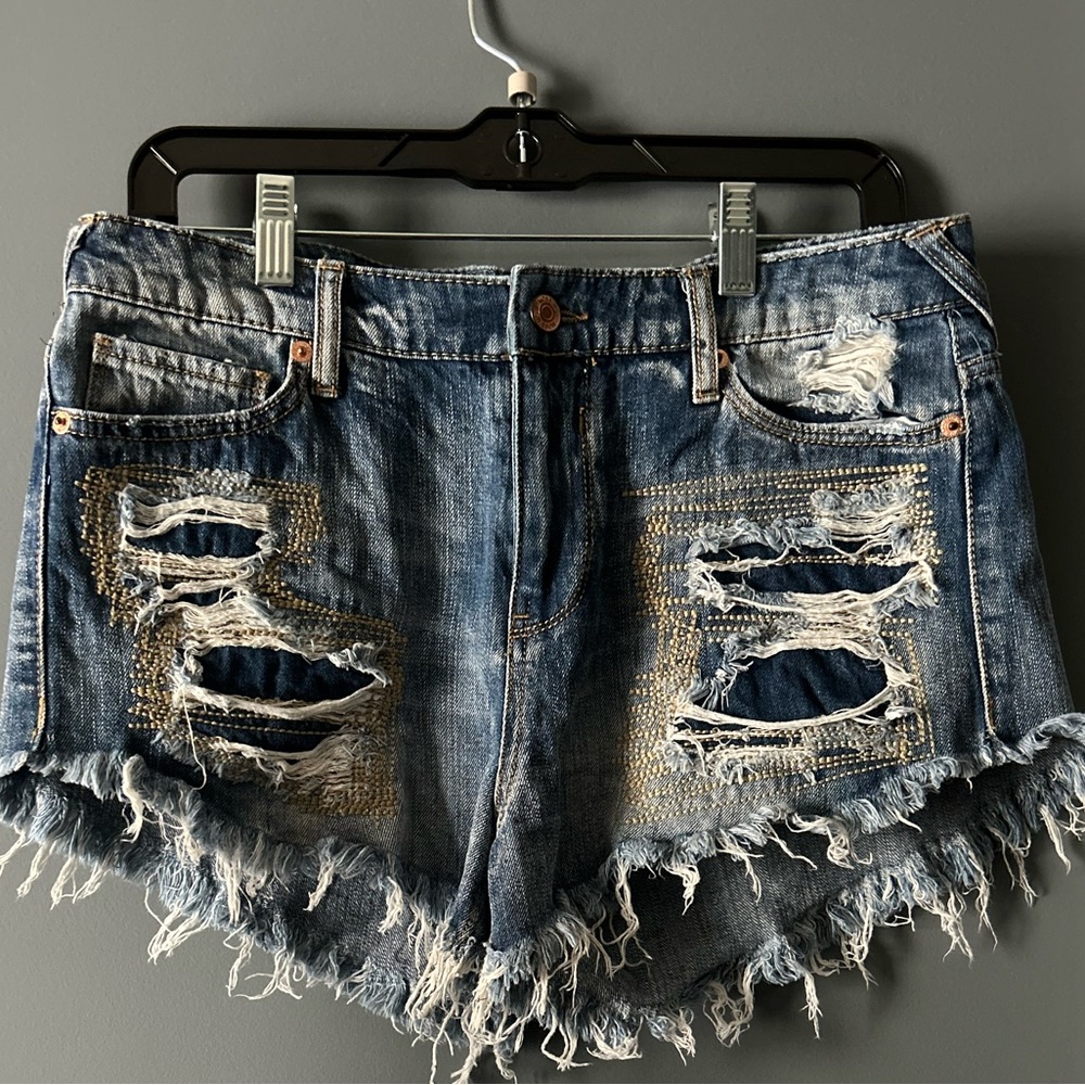 MOSSIMO JEAN SHORTS